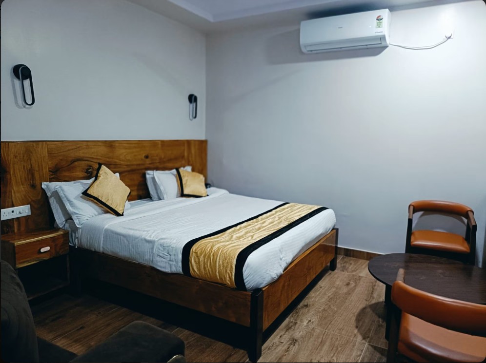 SuperDeluxe Room